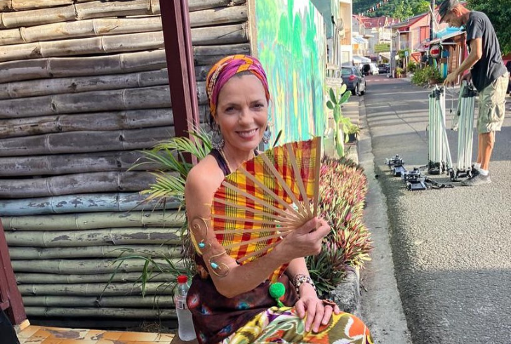 elizabethbourgine | Instagram | Élizabeth gracefully balances life between the Caribbean shores and Parisian streets.